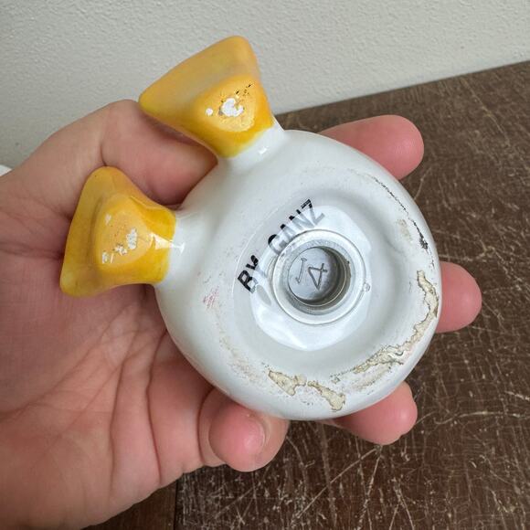 Ganz White Yellow Novelty Duck Stacking Figural Salt and Pepper Shaker Set - Picture 5 of 7